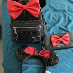  Minnie Mouse Loungefly Set