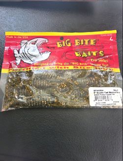 BIG BITE BAITS 5" DOUBLE TAIL SKIRTED GRUB