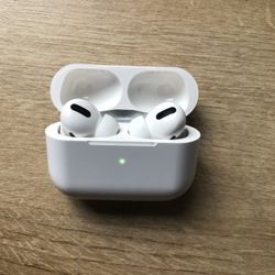 Bluetooth Wireless Earbuds AirPods 