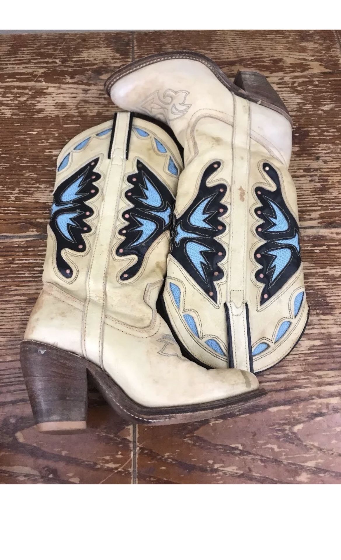 Miss capezio top butterfly cowboy boots