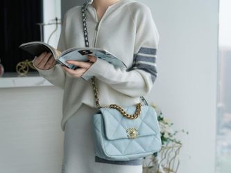 Cha.nel Re. P 1-1 Luxury Bag