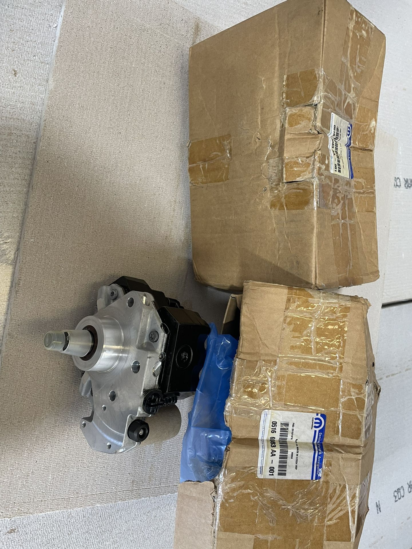 Mopar Fuel Inj. Pumps New In Box 