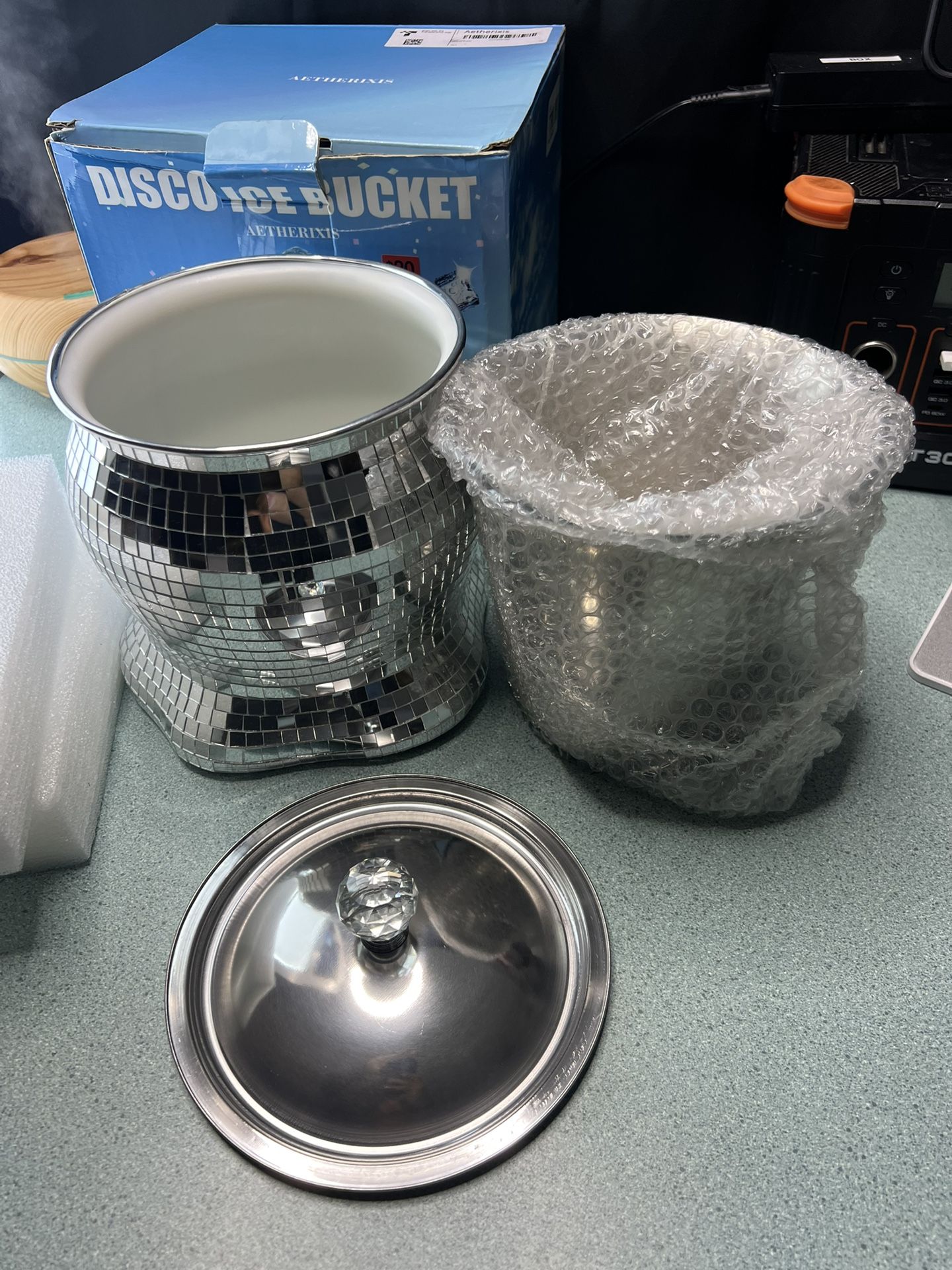 DISCO ICE BUCKET