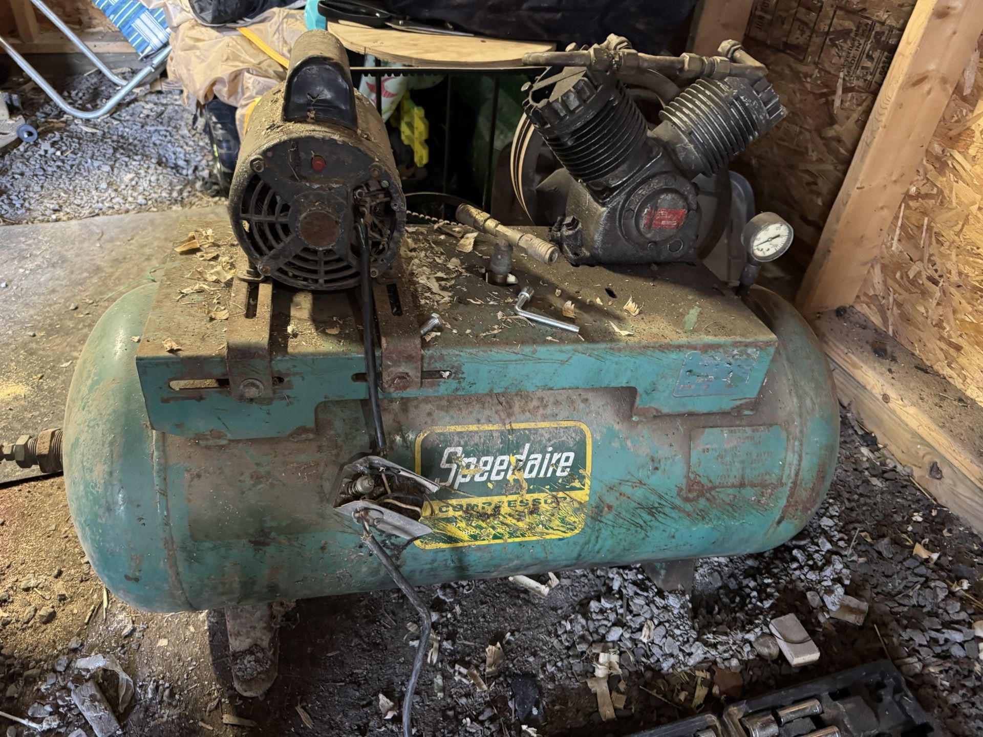 Air Compressor 