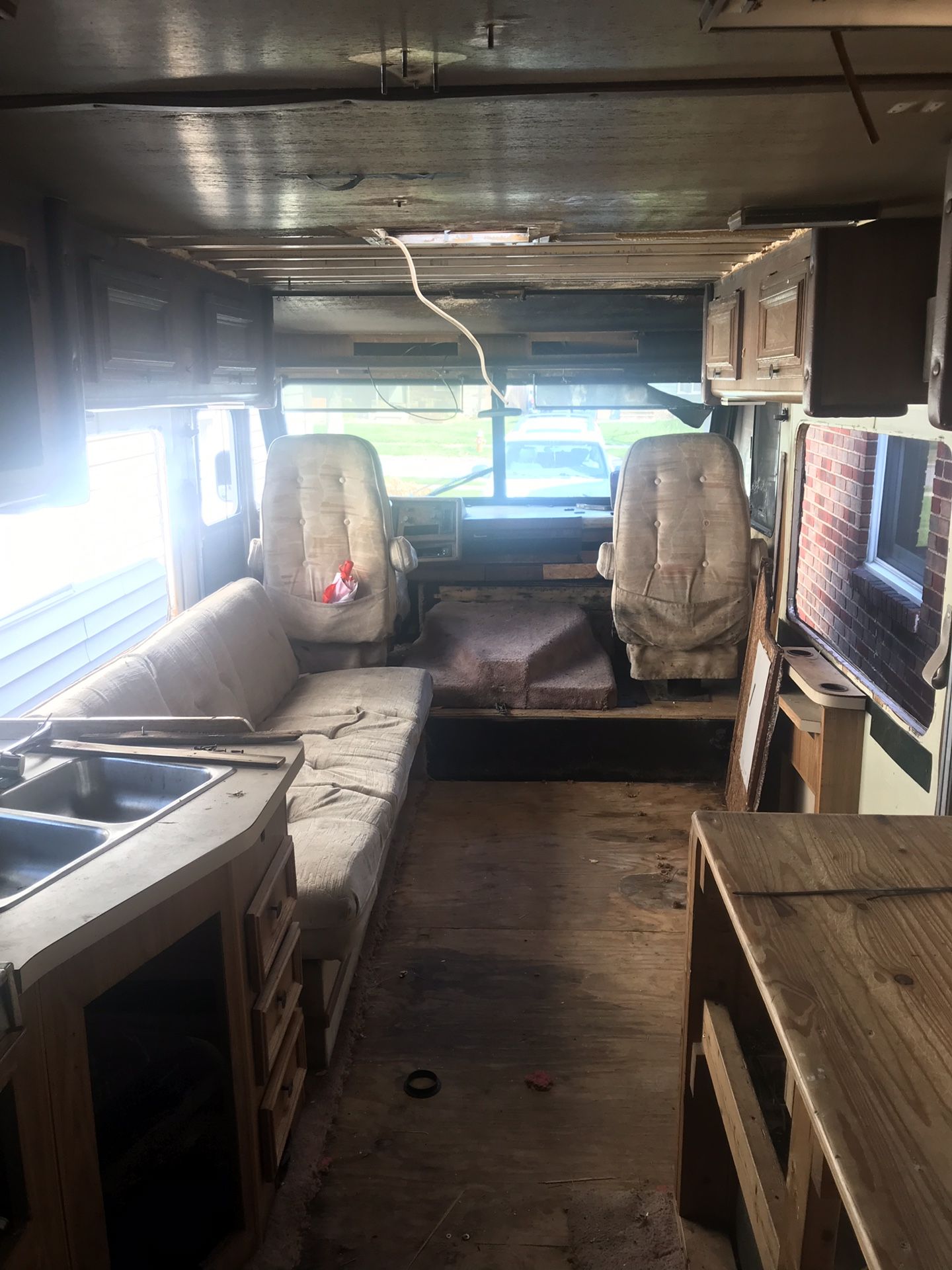 Spacious RV 32 Ft long alternative for mobile home