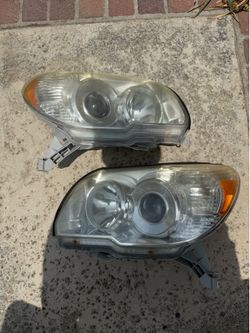 2006 4Runner Headlights