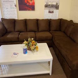 Darcy Cafe LAF  or RAF Sectional /couch 