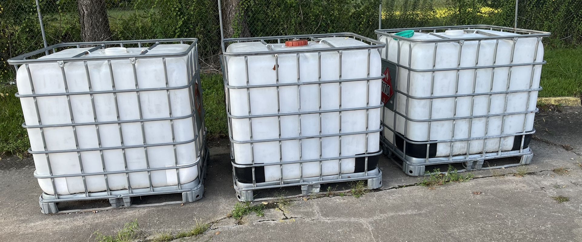 4 - 275 Gallon Totes