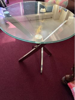 Glas  table