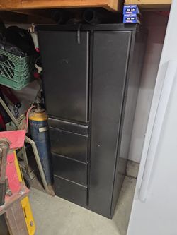 Prep/gun Cabnet/locker  