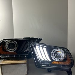 10 2012 Ford Mustang Headlights 