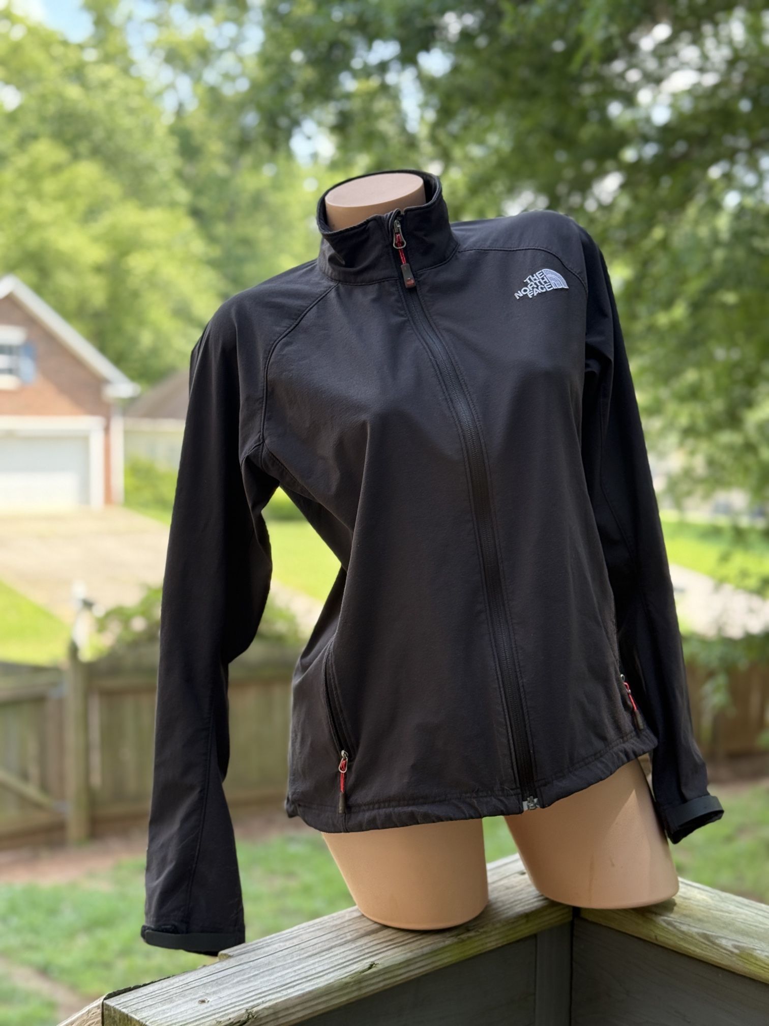 The North Face Women’s Black Apex Summit Series Jacket