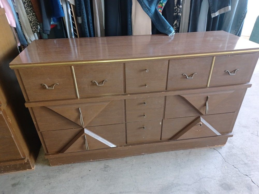 Dresser And Mirror Vintage Mid Century 