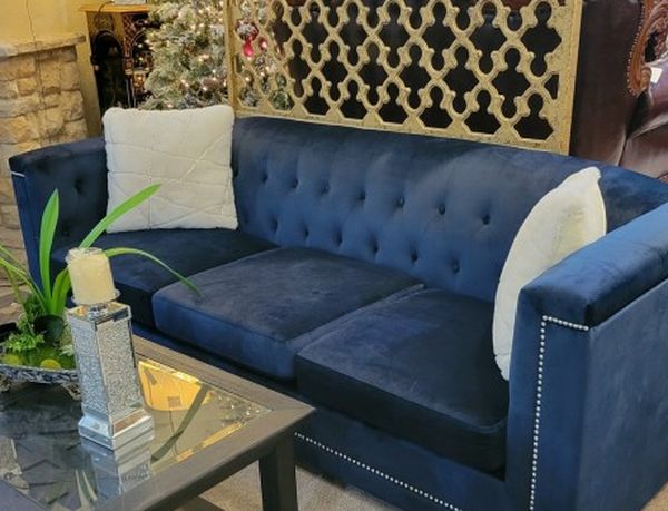 Blue Velvet Chesterfield Sofa