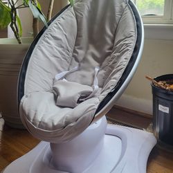4moms MamaRoo 4 Multi-Motion Baby Swing model 1037 Gray With Strap Used 

