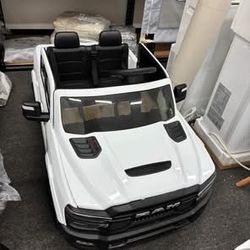 Newly Assembled Ride On 24V Kids Ride On Truck 2 Seater Electric Car w/Remote Control