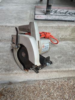 7 1/4 black/decker circular saw