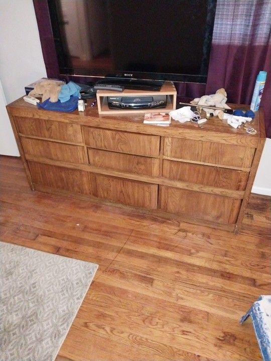 DRESSER 9 DRAWER