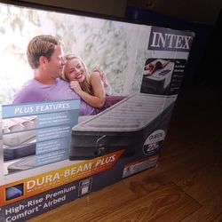 Intex 22" Queen Comfort Plush High Rise Durabeam Airbed Mattress with Built-In Pump

