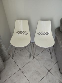 2- Chairs -  can be used  indoor or on enclose