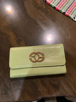 Green wallet