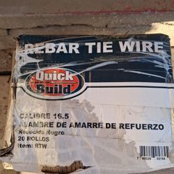 2 Cajas De Clavos Y 1 Caja De Alambre De Amarro