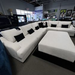 Stunning White Sectional $3999🤍✨ 