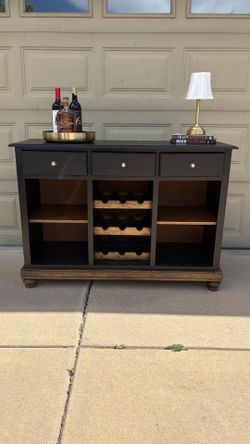 Wine Caninet