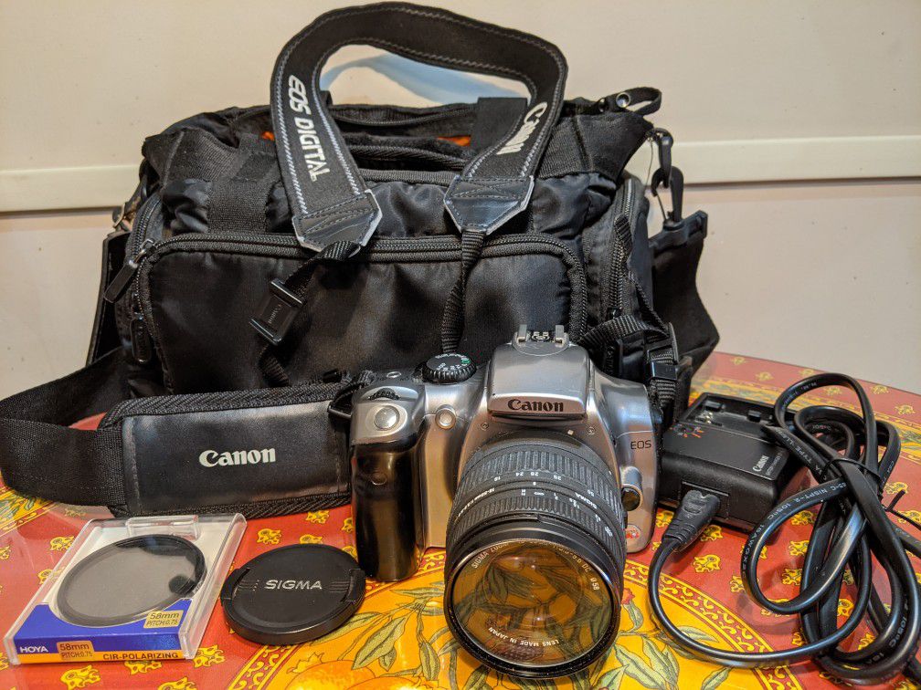 Canon Digital Rebel Eos Camera w. Carrying Case