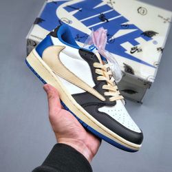 Jordan 1 Low Fragment x Travis Scott 137