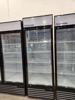 🥤NSF Merchandiser Refrigerator (Comercializador de Bebidas Comerciales)