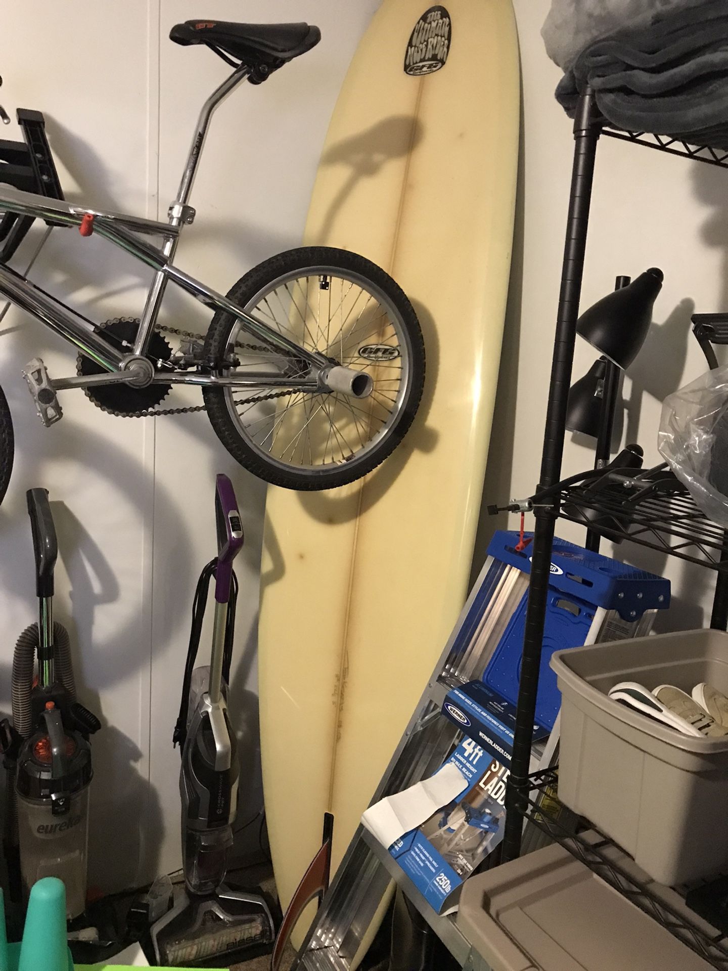 GFG Surfboard