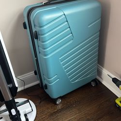 Suitcase / Luggage