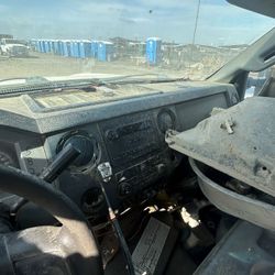 Parts Or All 2011 Ford 550 HAS NEW TRANSMISSION!