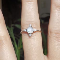 Moonstone Silver Ring 925 Sz 7 & 8