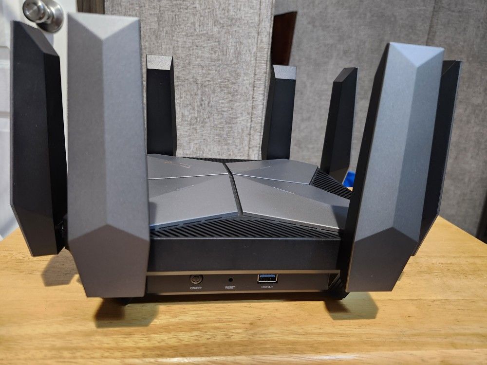 Tp Link Archer Axe 16000 Quad Band Router Mint Condition