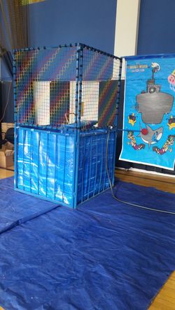 Dunk tank  
