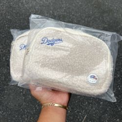 Dodgers Hello Kitty Crossbody Bag