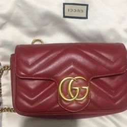 Gucci fashion items