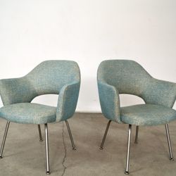 Pair Of 1960’s Mid Century Eero Saarinen Executive Armchairs For Knoll 