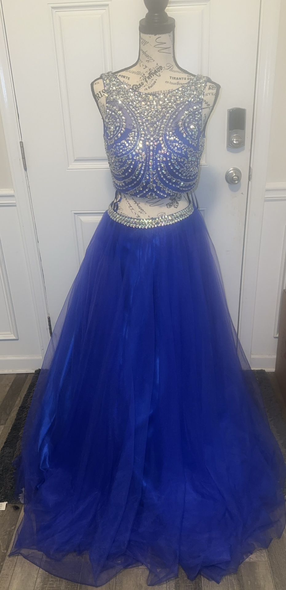 Prom Dress Size M, Blur