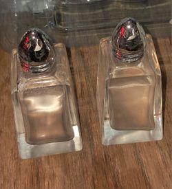 Mini Salt N Pepper Shakers