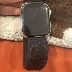 Apple Watch Series 6 (GPS + Cellular) – 44mm – Black Band
