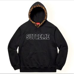 Supreme Hoodie