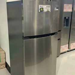 Frigidaire 14 cu. Ft.  Top freezer