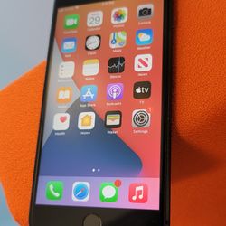 Unlocked IPhone 8 Plus 64gb