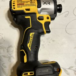 20 v impact dewalt xr