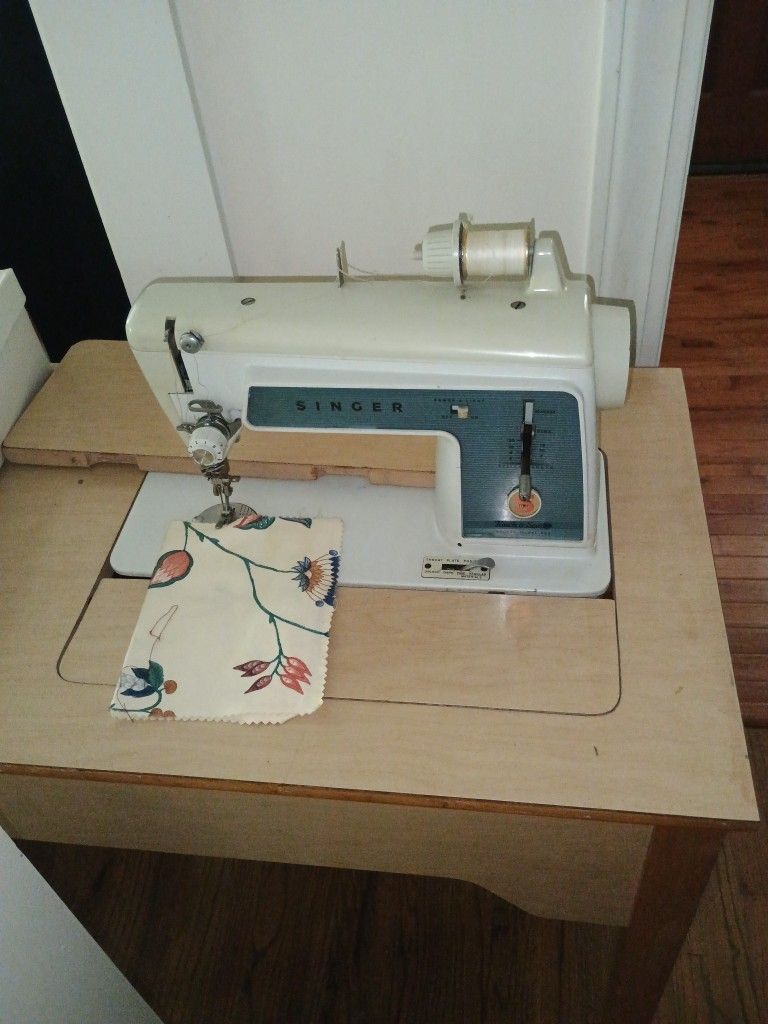 Singer Sewing Machine