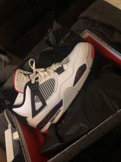 Jordan 4s