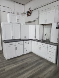 White Shaker Kitchen Cabinet Set
